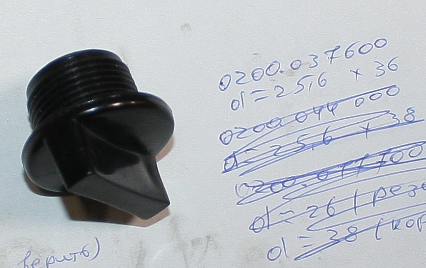 пробка 660240002-Т810 <br>(Артикул: 0200.037600)